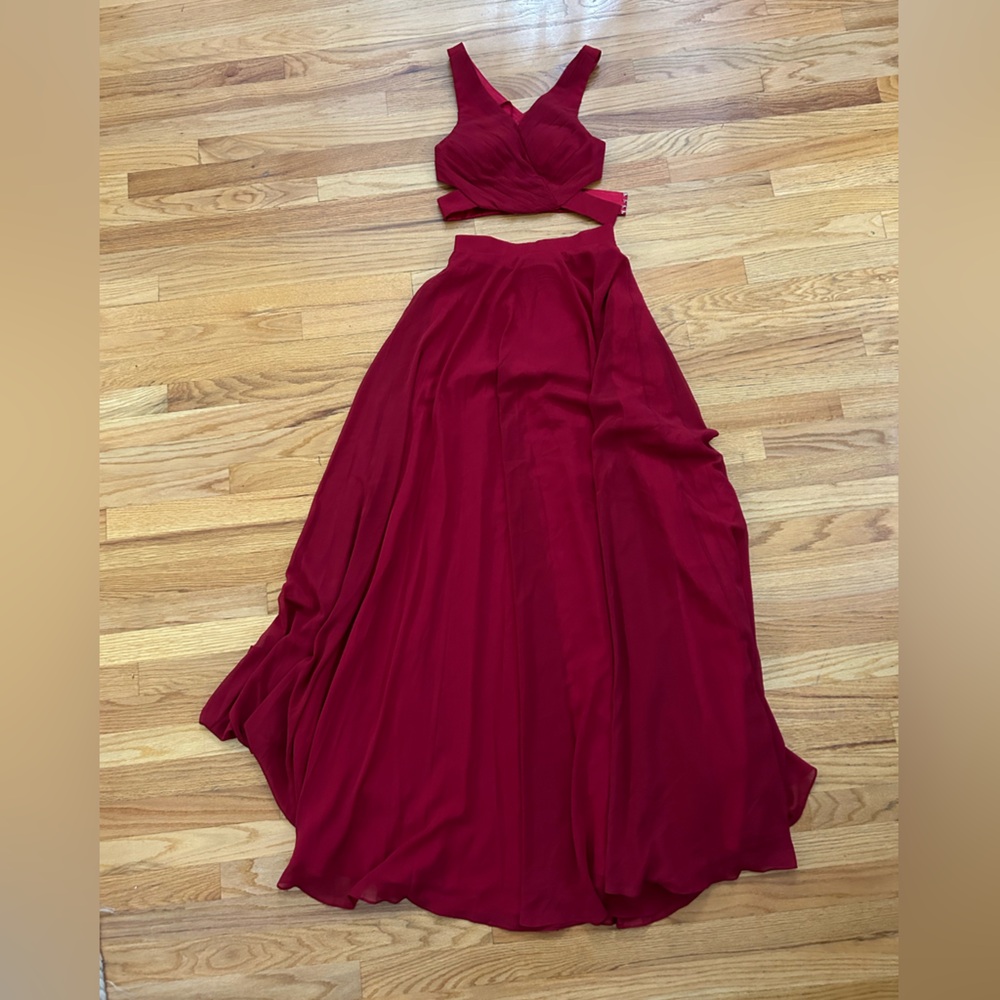 Hebeos Red Dress